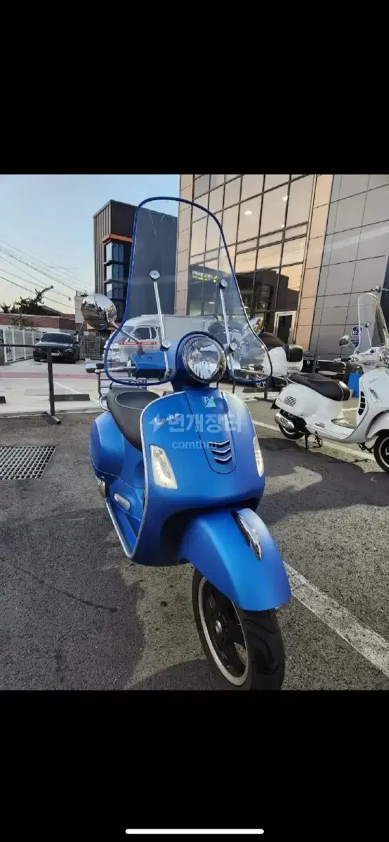 베스파 gts125 멧블루색상